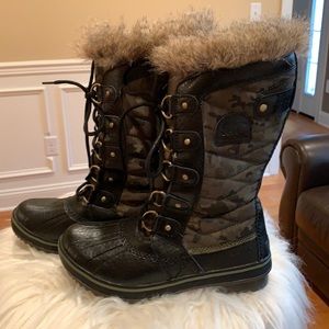 Sorel Camouflage waterproof boots